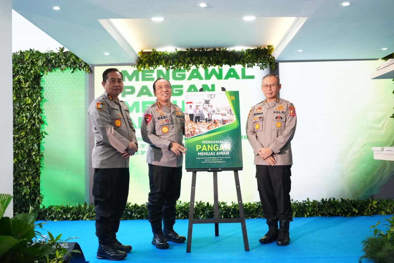 Wakapolri Luncurkan Buku ke 42