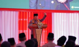 Kapolri Jenderal Pol. Listyo Sigit Prabowo menyampaikan sambutan pada penutupan Diklatsarnas Brigade Persis 2026 di Satlat Brimob Cikeas, Bogor, Jawa Barat.
