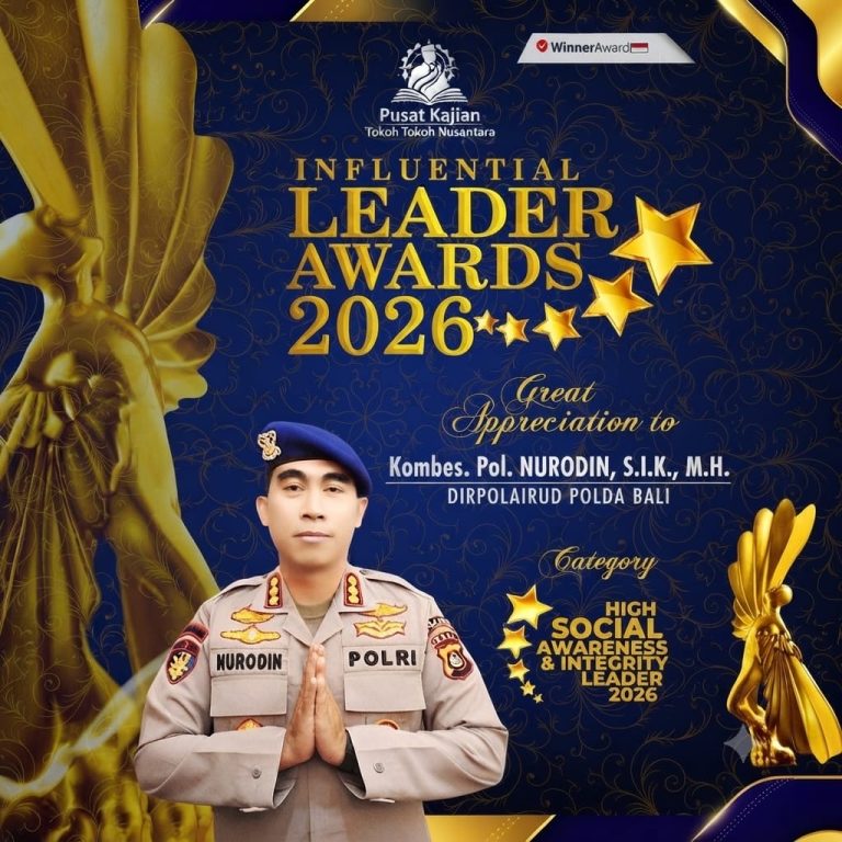 Kombes Pol Nurodin menerima Influential Leader Awards 2026 kategori High Social Awareness & Integrity Leader dari PUSKAT Nusantara.