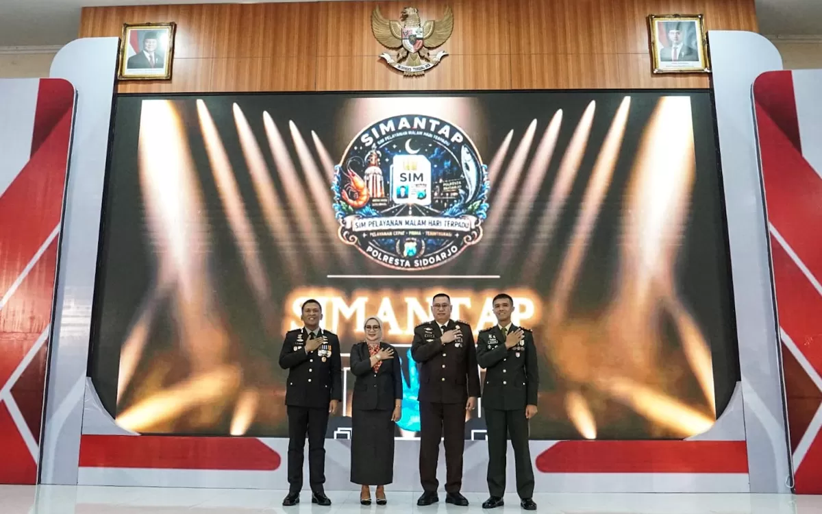 Peluncuran layanan SIM Malam Satu Atap (Simantap) oleh Polresta Sidoarjo.