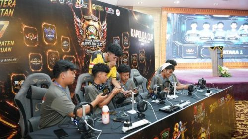 Tim peserta bertanding pada babak Turnamen Mobile Legends Kapolda Cup 2026 di Palembang.