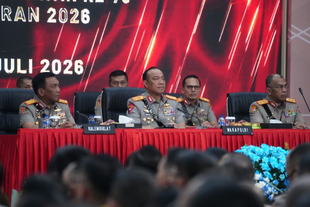 Wakapolri Komjen Pol. Dedi Prasetyo memimpin Upacara Penutupan Pendidikan Sespim Polri Tahun Anggaran 2026 di Sespim Lemdiklat Polri.